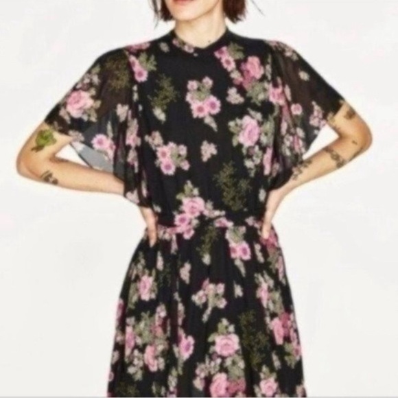 Zara Floral Dress - Picture 6 of 9